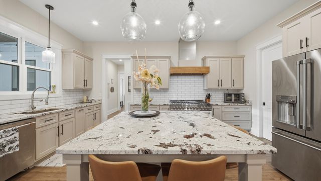 2275 River Bluffs Drive, Jasper, TN 37347