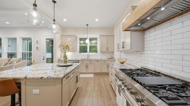 2275 River Bluffs Drive, Jasper, TN 37347