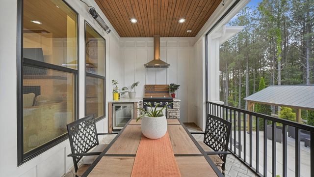 2275 River Bluffs Drive, Jasper, TN 37347