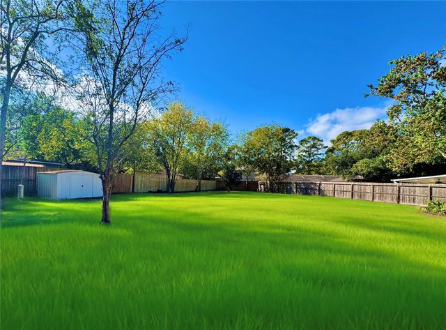 3923 Rolling Terrace Drive, Spring, TX 77388