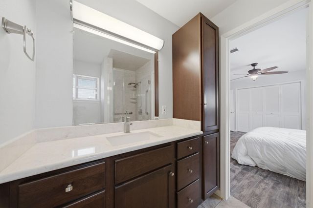 5606 Carew Street, Houston, TX 77096