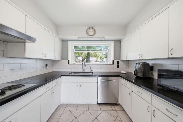 5606 Carew Street, Houston, TX 77096