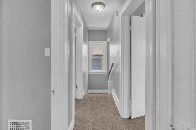 1114 Fairbanks Ave, Cincinnati, OH 45205