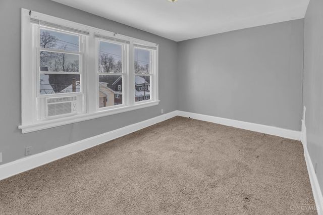 1114 Fairbanks Ave, Cincinnati, OH 45205