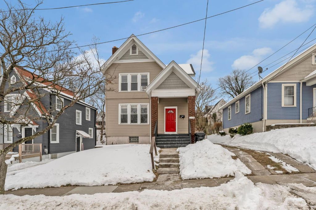 1114 Fairbanks Ave, Cincinnati, OH 45205
