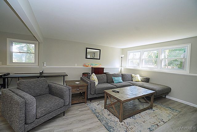 457 Cherry Lane, Lewiston, NY 14092