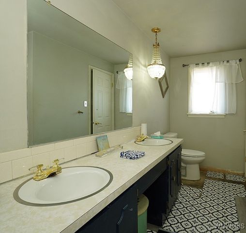 457 Cherry Lane, Lewiston, NY 14092