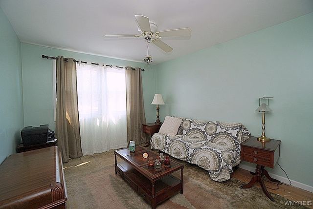 457 Cherry Lane, Lewiston, NY 14092