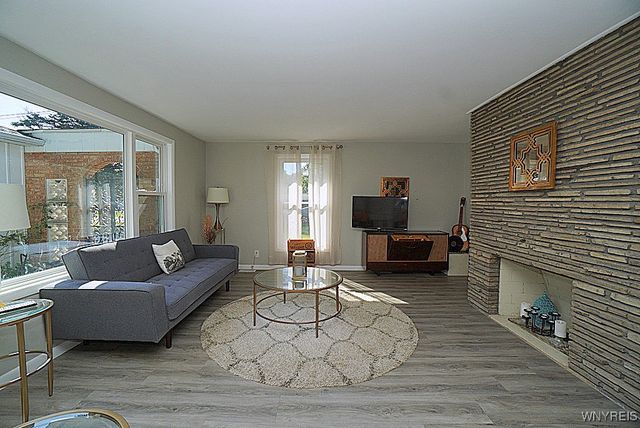 457 Cherry Lane, Lewiston, NY 14092