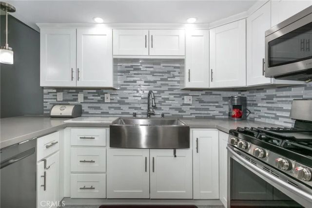618 N Howard Street 128, Glendale, CA 91206