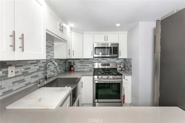 618 N Howard Street 128, Glendale, CA 91206