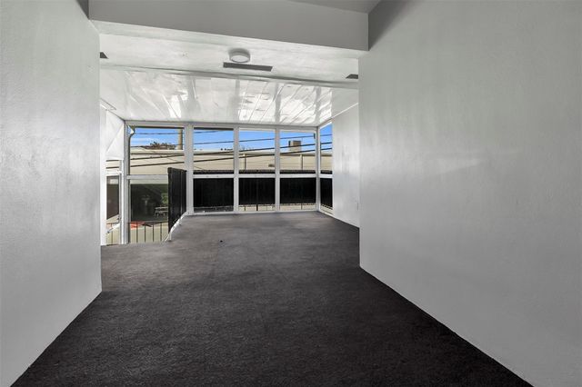 1049 NW 30th Court 3, Wilton Manors, FL 33311