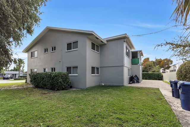 1049 NW 30th Court 3, Wilton Manors, FL 33311