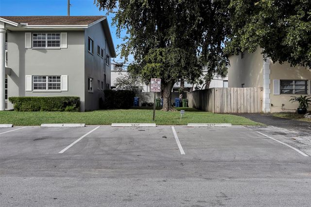 1049 NW 30th Court 3, Wilton Manors, FL 33311