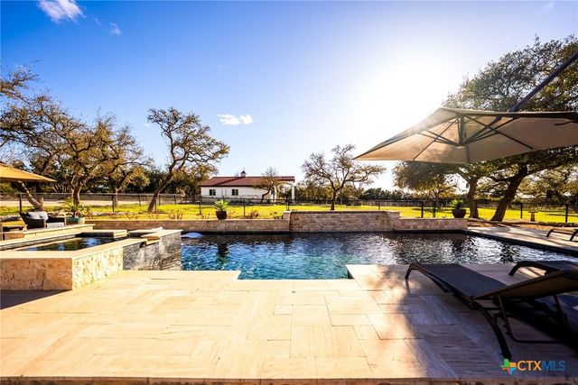 376 San Marcos Trail, New Braunfels, TX 78132
