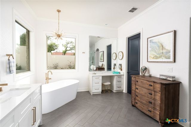 376 San Marcos Trail, New Braunfels, TX 78132