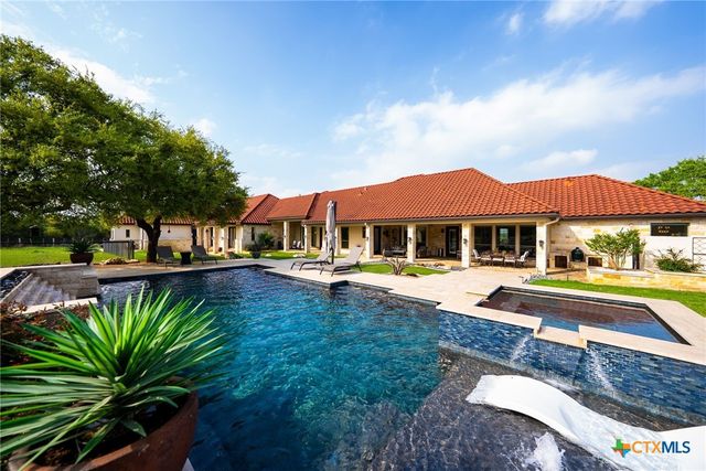 376 San Marcos Trail, New Braunfels, TX 78132