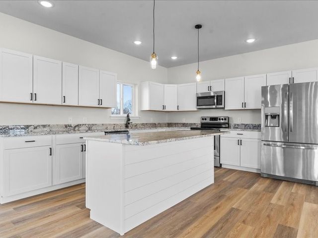 425 N Stewart Street, North Liberty, IA 52317