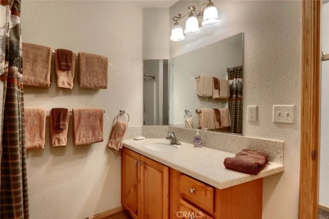 7400 Choke Cherry Lane, Yosemite, CA 95389