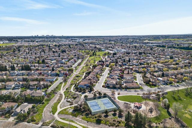 5142 Bissett Way, Sacramento, CA 95835