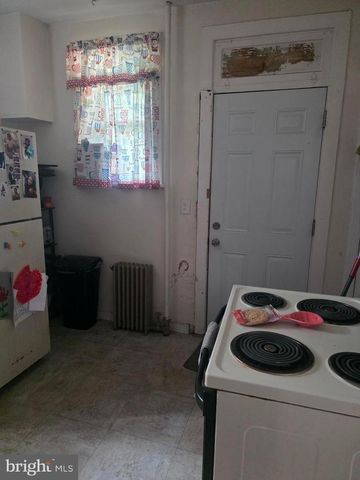 1808 CHESTNUT ST, Harrisburg, PA 17104