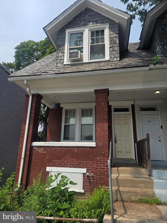 1808 CHESTNUT ST, Harrisburg, PA 17104