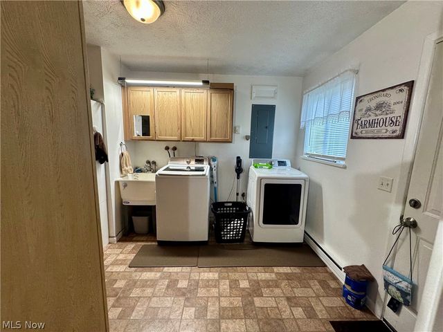 1298 Elberon Avenue, Salem, OH 44460