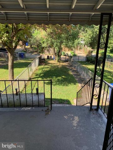 2716 W LANVALE ST, Baltimore, MD 21216