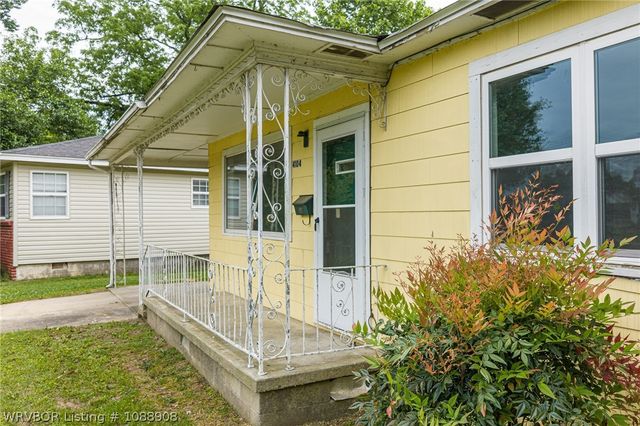 4104 Albert Pike Avenue, Fort Smith, AR 72904