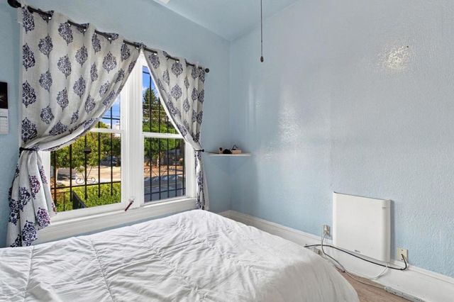 5457 Vicente Way, Oakland, CA 94609