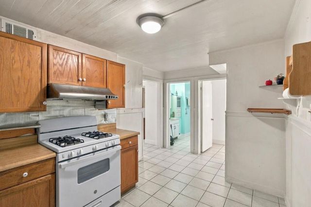 5457 Vicente Way, Oakland, CA 94609