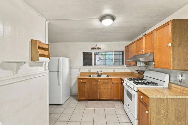 5457 Vicente Way, Oakland, CA 94609