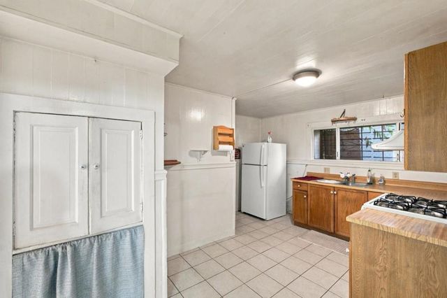 5457 Vicente Way, Oakland, CA 94609