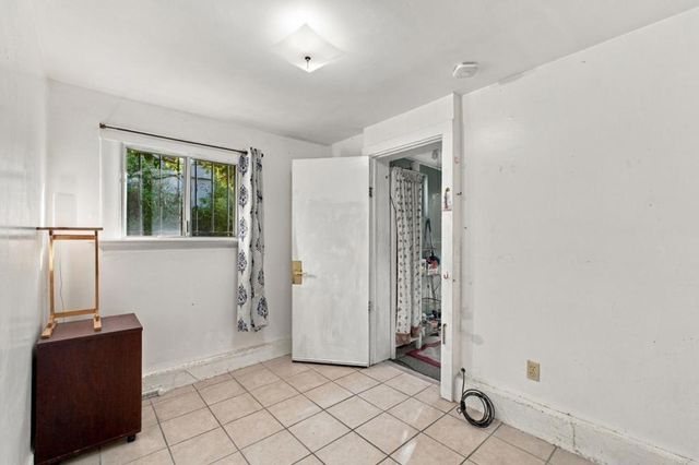 5457 Vicente Way, Oakland, CA 94609