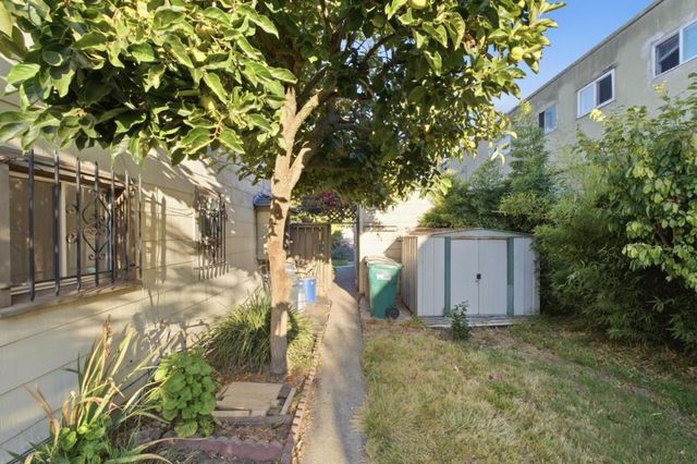 5457 Vicente Way, Oakland, CA 94609