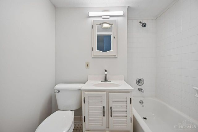 7026 West Chester Road, West Chester, OH 45069