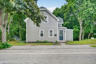 3 Birch Ave, Plymouth, MA 02360