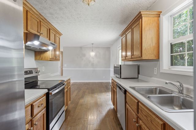 314 Reeves Ct, Springfield, TN 37172