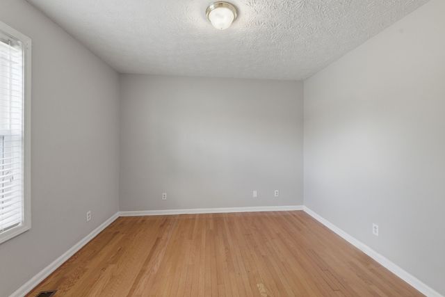 314 Reeves Ct, Springfield, TN 37172