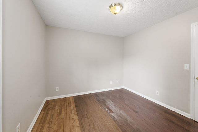 314 Reeves Ct, Springfield, TN 37172
