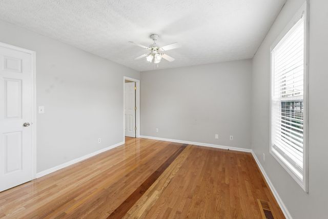 314 Reeves Ct, Springfield, TN 37172