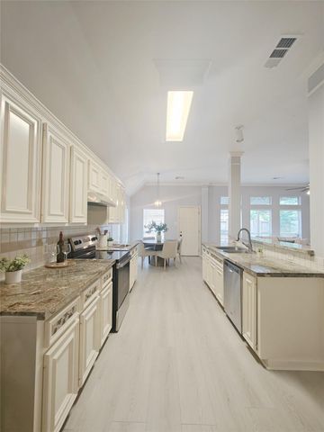 3810 Paigewood Drive, Pearland, TX 77584