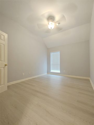 3810 Paigewood Drive, Pearland, TX 77584