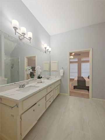 3810 Paigewood Drive, Pearland, TX 77584