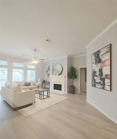 3810 Paigewood Drive, Pearland, TX 77584