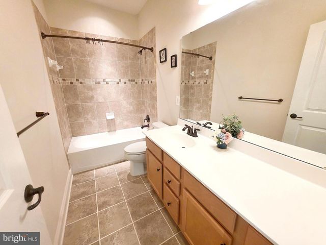 22618 SHINING HARNESS ST, Clarksburg, MD 20871