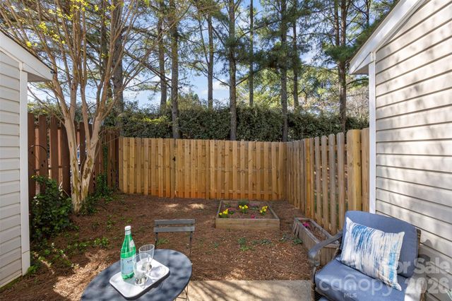 6483 Saint Bernard Way, Charlotte, NC 28269