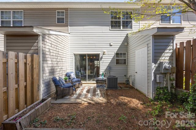 6483 Saint Bernard Way, Charlotte, NC 28269