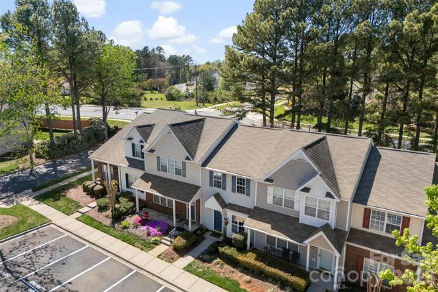 6483 Saint Bernard Way, Charlotte, NC 28269