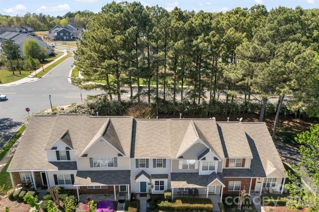 6483 Saint Bernard Way, Charlotte, NC 28269